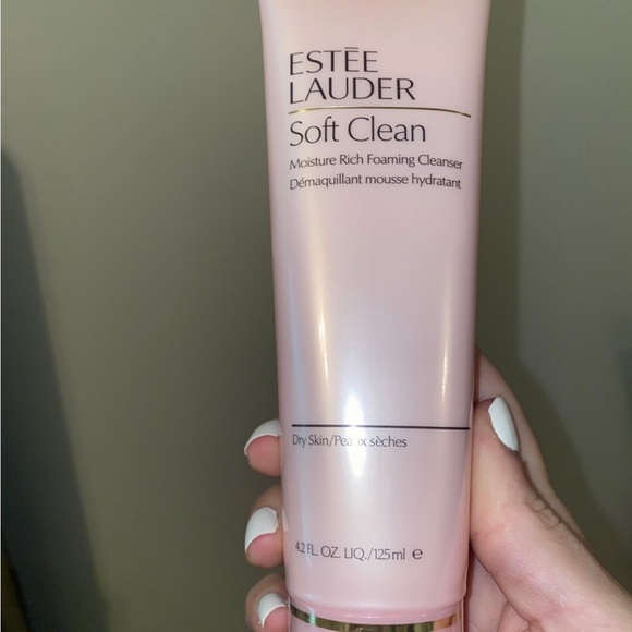 Brand new Estée Lauder 7 piece Skincare Set - Picture 2 of 8